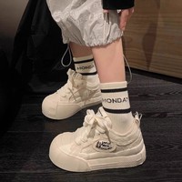 2026 Chaussures en toile de style design de niche, style coréen, à lacets, décontractées, type skate, sneakers à bout arrondi pour femmes, en stock à l'étranger