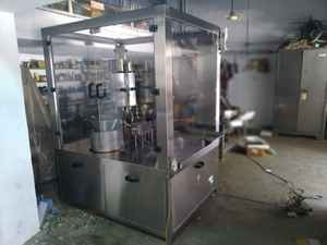 เซรั่มเครื่องสำอางอุปกรณ์เสียบเติมขวดขนาดเล็กแบบอัตโนมัติสำหรับอุตสาหกรรมส่งออก - Product Image 3