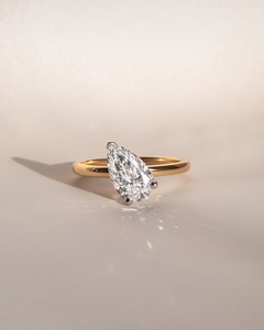 Anillo de compromiso de moissanita de corte de pera de 6x8mm | Anillo solitario de oro o plata | Joyería fina de aniversario de boda en forma de lágrima OEM - Product Image 1