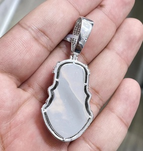 Pendentif Croix Personnalisé en Argent 925 Style Hip Hop, Design Tendance Streetwear Sertie de Diamants Moissanite, Breloques Personnalisées - Product Image 4