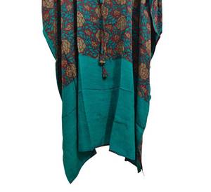 Kimono de Sari de Seda Reciclada Vintage de la India, Estampado Floral, Largo, Hecho a Mano, Ropa de Dormir de Verano, Color Verde - Product Image 3