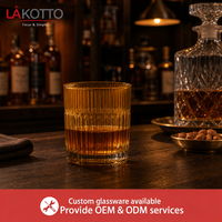 Verre à eau en cristal orange taillé en forme de panneau de 350 ml de qualité restaurant LAKOTTO pour le service en hall d'hôtel, service de personnalisation du logo en usine