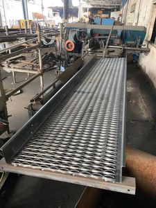 Planche d'escalier en acier Q235 HDG, haute capacité de charge, perforée, pour passerelle de sécurité, pour échafaudage Ringlock EN12810, prix usine - Product Image 3