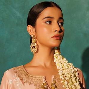 ต่างหูแฟชั่นแบบยาวจากนักออกแบบของ Kundan - Product Image 3