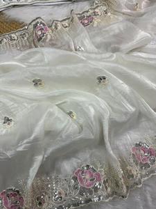 Design Bollywood lourd attrayant à la mode or doux écrasé avec des paillettes travail Saree au prix de gros - Product Image 6