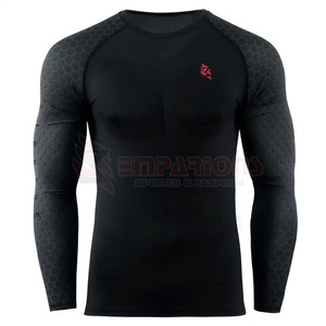 Haute qualité hommes MMA Rash Guard Fitness Wear respirant à manches courtes prix de gros - Product Image 1