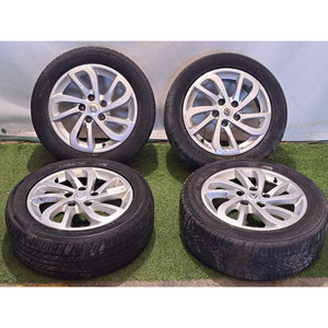 Set Completo di Pneumatici (Pneumatici Inclusi) per RENAULT Megane III 403004042R R9M402 Diesel 4 (08>16) - Product Image 1