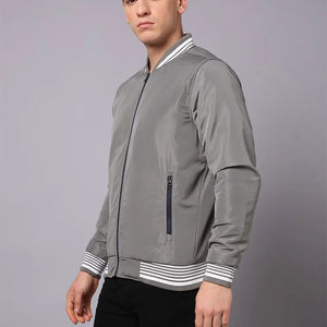 Chaquetas de bombardero 2025 de la mejor calidad, fabricante de Pakistán, precio barato, chaquetas de bombardero transpirables hechas a medida para hombres, servicio OEM - Product Image 2