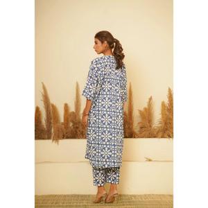 Conjunto de Kurta y Pantalón para Mujer, Estampado a Mano en Azul, Kurta Recta de Algodón con Pantalones hasta el Tobillo, Traje Étnico - Product Image 4