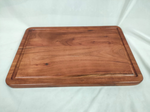 เขียงไม้ลายตารางแบบปลายไม้ (End Grain) พร้อมร่องสำหรับน้ำผลไม้ มีหูจับและฐานกันลื่น - Product Image 6