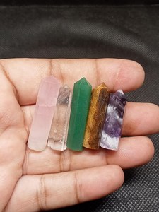 Varitas de Cristal Natural para Meditación de Chakras y Sanación - Product Image 2