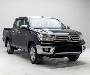 Toyota Hilux HI 2.7L 2025 Limpia - Interior Negro Attitude, Exterior Negro - Product Image 1