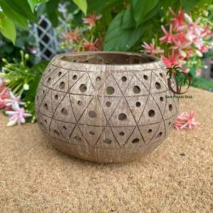 โคมไฟมะพร้าวหรูหราห้อยจากกะลามะพร้าวโคมไฟกะลามะพร้าวที่ดีที่สุดสำหรับขายในเวียดนาม - Product Image 5