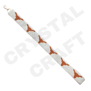 Star Game Day Sangles de sac de perles de rocaille en or blanc personnalisables 'Hook Em Horns' Accessoire de mode Sangle de sac à main perlée - Product Image 5