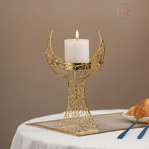 Portavelas Artístico de Metal para Uso en Ramadán |   Color Personalizable, Portátil y Duradero |   Añade un atractivo visual a los espacios interiores - Product Image 4