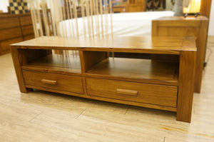 Mueble de TV de Teca Sostenible de Estilo Nórdico Moderno con 2 Cajones para Sala de Estar y Dormitorio - Product Image 4