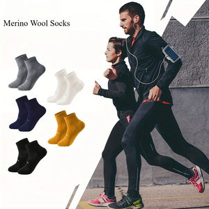 2025 Trending High Quality Custom Logo Sports Crew <b>Socks</b> for Men Anti-Slip Grip Basketball Soccer Breathable Custom <b>Socks</b> - Product Image 6