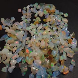 Opale éthiopienne naturelle 2-4 carats spécimen brut en vrac pierres précieuses 2-4 carats taille - Product Image 2