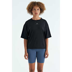 Camiseta de Mujer Tommylife al por Mayor, Negra, Cuello Redondo, con Detalle Estampado, Oversize, Manga Corta - 97263 - BLANCA - Product Image 1