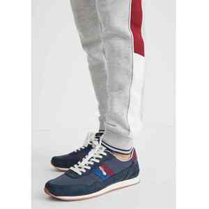 กางเกงวอร์มผู้ชายทรงโอเวอร์ไซส์สไตล์เรโทร ผ้าฟลีซ สำหรับใส่เล่นกีฬาหรือสตรีทแวร์ พร้อมดีไซน์สั่งทำพิเศษ - Product Image 3