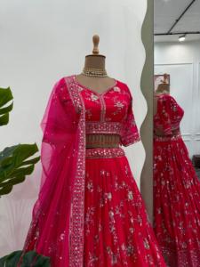 ชุดงานแต่งงานออกแบบสวม lehenga choli กับด้ายและลำดับการทำงาน - Product Image 3