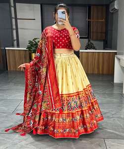 แสดงความเป็นส่วนตัวของคุณด้วยการออกแบบโชลีเลฮงก้าที่ไม่ซ้ําใครของเรา ซึ่งมีรูปแบบดอกไม้ เรขาคณิต และลายตารางสอบสวนในสไตล์ของเรา - Product Image 5