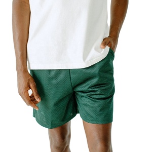 กางเกงขาสั้นตาข่ายสีทึบสำหรับผู้ชายกางเกงขาสั้นตาข่ายแบบแห้งเร็วระบายอากาศได้ดีป้องกันการเกิดเป็นก้อน - Product Image 5