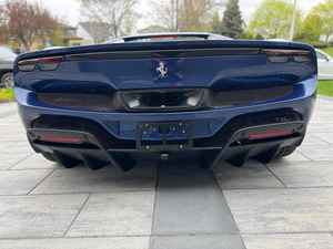 Bajo kilometraje 2024 F e r a r i 296 G T S 818-HP Twin-Turbo V6 Hybrid disponible para exportación hoy - Product Image 3