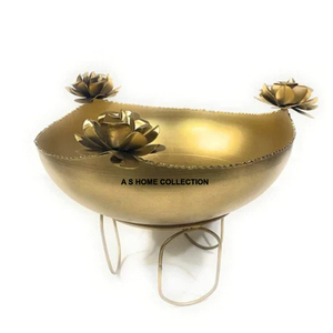 Cuenco decorativo de diseño único de metal, cuenco de fruta seca de excelente calidad para utensilios de cocina y vajilla, cuenco urli de boda - Product Image 1