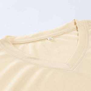 Venta al por mayor 2025 V cuello liso camisetas hombres 100% algodón manga corta calidad superior camiseta para hombres hecho por Isha industria - Product Image 5