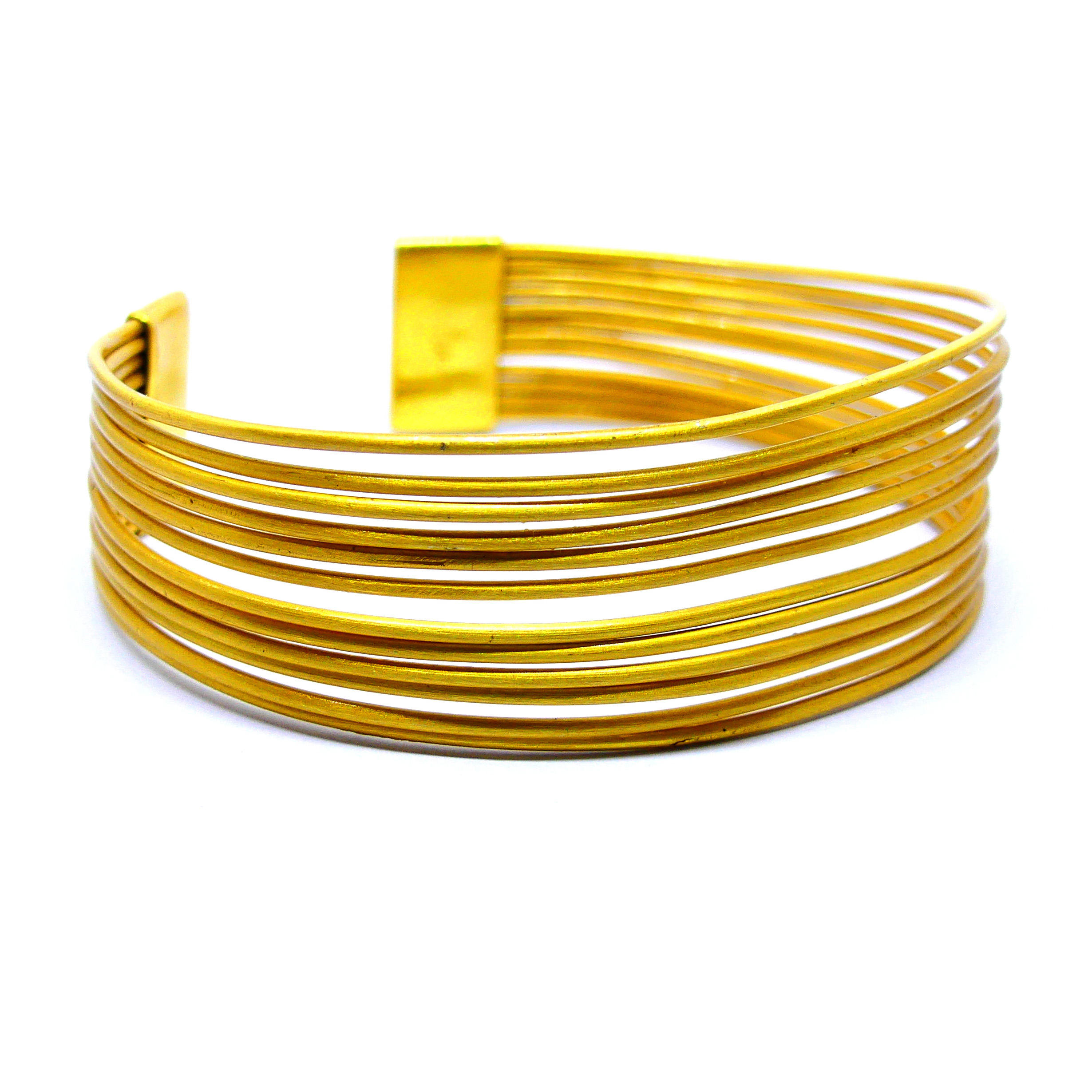 สีเหลือง