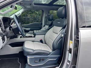 SUPER CLEAN 2024 FO-RD F-450 LI-MI-TED D-R-W 4X4 CREW CAB SUPER DUTY TRANSMISIÓN AUTOMÁTICA - Product Image 3