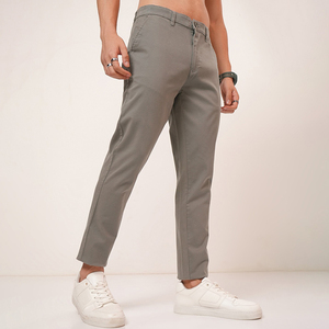 Vente en gros Nardon Aparrel Pantalon chino extensible de coupe classique pour hommes Pantalon de travail décontracté et léger à coupe ajustée - Product Image 4