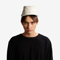 Sombrero Kepi de cuero de Napa contemporáneo Carlo Forti, tocado de guerra italiano de lujo, estilo glamoroso, versión más ligera, Unisex para hombres y mujeres