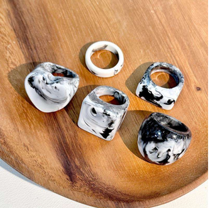 Meilleures ventes Bagues en résine artisanale à la mode Nouvelle couleur bonbon avec motif de modèle de style ange - Product Image 6