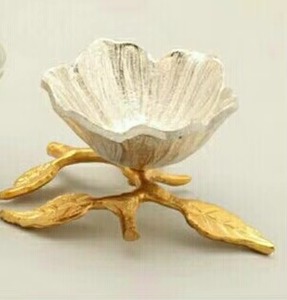 Bol en aluminium texturé floral très demandé, apparence élégante, rehausse les ambiances simples et luxueuses - Product Image 5