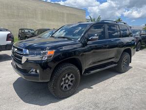 Voiture d'occasion de qualité abordable, Toyota Land Cruiser V8 Heritage Edition 2021, conduite à gauche - Product Image 3