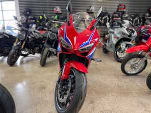 Nouvelle moto sportive Honda CBR650R 2024 sur Fi, garantie 5 ans, qualité DIY avec options de financement disponibles, origine américaine - Product Image 2