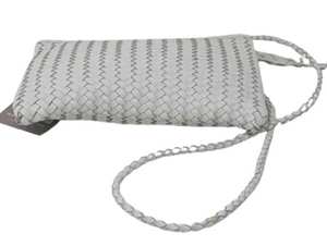 กระเป๋าสะพายที่ทนทานและมีสไตล์เหมาะสำหรับใช้ในชีวิตประจำวันการเดินทางและสำนักงานสั่งซื้อจำนวนมากจากผู้ผลิตอินเดียที่เชื่อถือได้ - Product Image 2