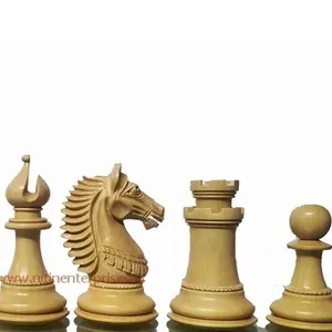 彩色贝拉焦系列专业棋子由乌木黄杨木、帕多克黄杨木4.5英寸国王大小象棋套装制成