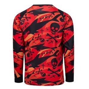 Vente en gros de t-shirts de sport et de gymnastique ajustés pour homme, t-shirts de compression à manches longues - Product Image 6