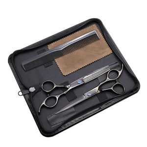 Juego de Tijeras Profesionales para Peluquería, Incluye Tijeras de Peluquero + Tijeras de Entresacar + Peine y Bolsa de Belleza - Product Image 1