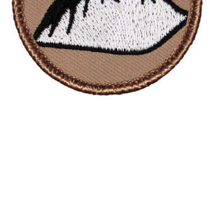 Nouvelle conception de patch brodé en tissu sergé, fabrication directe, faible MOQ personnalisé pour chapeau, chemise, vêtement, vente en gros de patch brodé à la main - Product Image 2