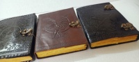 Revues en cuir sur mesure avec des motifs de thème celtique, y compris le loup, Double Dragon , Celtic Star fait avec du vieux papier look