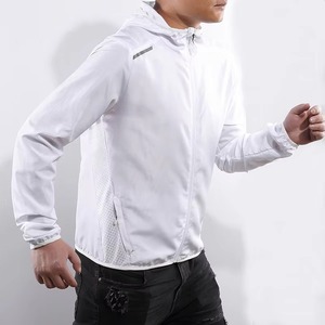 Veste coupe-vent à capuche minimaliste en gros sur mesure ODM, légère, coupe-vent, respirante, unisexe, avec fermeture éclair et logo - Product Image 3