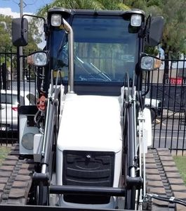 รถตักล้อยางไฮโดรมีค รุ่นมินิ ดีเซล HMK 310NLC-4 เครื่องยนต์คูโบต้า ขับเคลื่อน 4 ล้อ พร้อมหัวขุดด้านหน้า/ด้านหลัง - Product Image 3