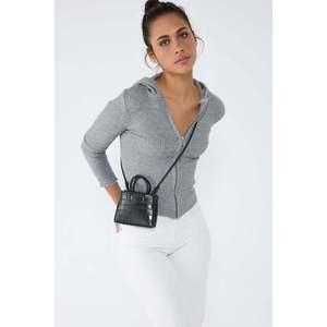 Cárdigan de punto con capucha y cremallera - Product Image 2