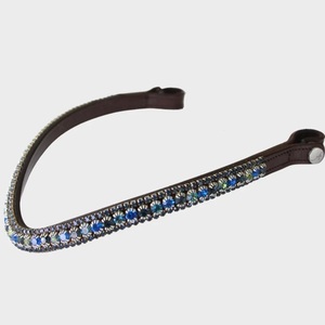 Cabezada de Cuero Acolchada con Diseño Ergonómico Personalizado, Canal Vacío, Incrustaciones de Piedras Multicolores, Cadena Mega Brillante con Diamantes - Product Image 2