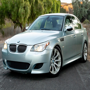 BMW M5 d'occasion en bon état, conduite à gauche/droite, 2006 - Product Image 1