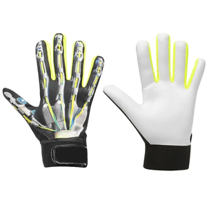 Les gants gaéliques sont fabriqués à partir de latex allemand de la plus haute qualité pour une meilleure adhérence même dans les conditions les plus humides - Product Image 4